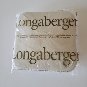 Longerberger plastic serving pieces with lid NWT